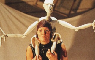 Figurentheater Paradox : Mrs.Ikarus - eine vertikale Reise